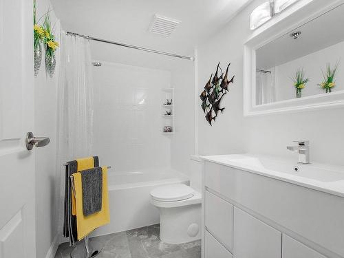 Bathroom - 1503-4300 Place Des Cageux, Laval (Chomedey), QC - Indoor Photo Showing Bathroom