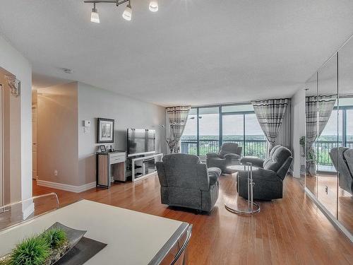 Overall view - 1503-4300 Place Des Cageux, Laval (Chomedey), QC - Indoor Photo Showing Living Room