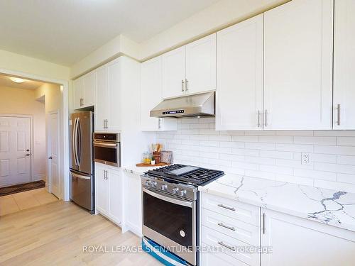 422 Humphrey St, Hamilton, ON - Indoor Photo Showing Kitchen With Stainless Steel Kitchen