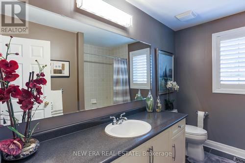 140 Dellgrove Circle, Cambridge, ON - Indoor Photo Showing Bathroom