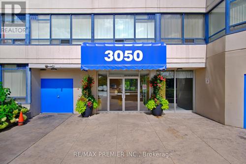 1218 - 3050 Ellesmere Road N, Toronto, ON - Outdoor