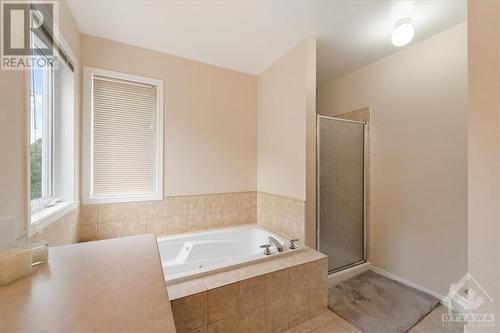 2121 Blue Willow Crescent, Ottawa, ON - Indoor Photo Showing Bathroom