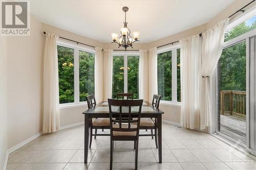 2121 Blue Willow Crescent, Ottawa, ON - Indoor Photo Showing Dining Room