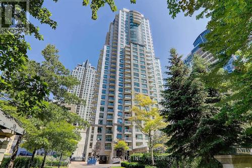 906 - 21 Hillcrest Avenue, Toronto (Willowdale East), ON - Outdoor With Facade