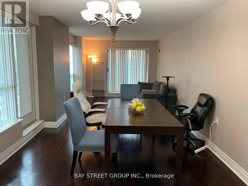 906 - 21 Hillcrest Avenue, Toronto (Willowdale East), ON - Indoor Photo Showing Dining Room