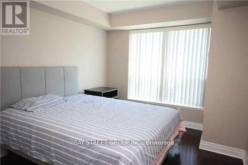 906 - 21 Hillcrest Avenue, Toronto (Willowdale East), ON - Indoor Photo Showing Bedroom