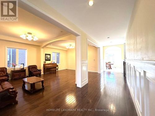 60 Wozniak Crescent, Markham (Wismer), ON - Indoor Photo Showing Living Room