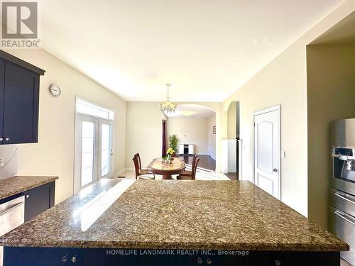 60 Wozniak Crescent, Markham (Wismer), ON - Indoor Photo Showing Kitchen