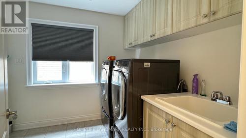 862 John Street, Innisfil, ON - Indoor Photo Showing Laundry Room