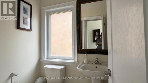 862 John Street, Innisfil, ON - Indoor Photo Showing Bathroom