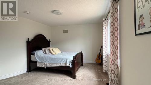 862 John Street, Innisfil, ON - Indoor Photo Showing Bedroom