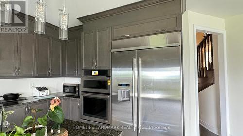 862 John Street, Innisfil, ON - Indoor Photo Showing Kitchen