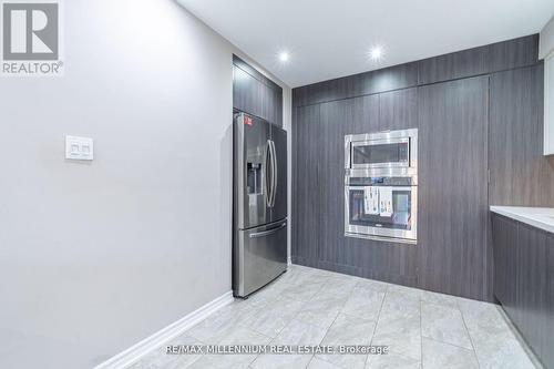 9 National Crescent W, Brampton (Snelgrove), ON - Indoor