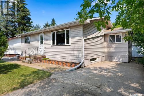 204 4Th Street E, Wynyard, SK - Outdoor