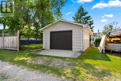 204 4Th Street E, Wynyard, SK - Outdoor