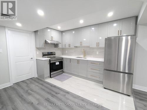 Bsmt - 16 Sharplin Drive, Ajax (South East), ON - Indoor Photo Showing Kitchen With Upgraded Kitchen