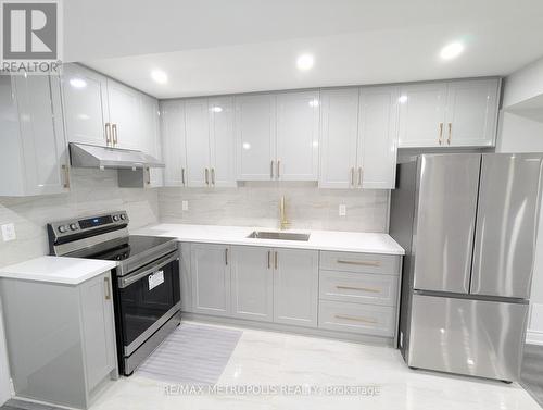 Bsmt - 16 Sharplin Drive, Ajax (South East), ON - Indoor Photo Showing Kitchen With Upgraded Kitchen