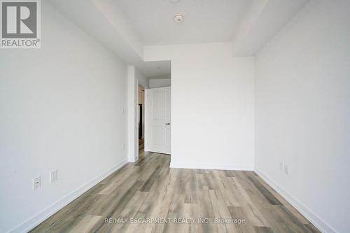 436 - 10 Mallard Trail E, Hamilton (Waterdown), ON - Indoor Photo Showing Other Room