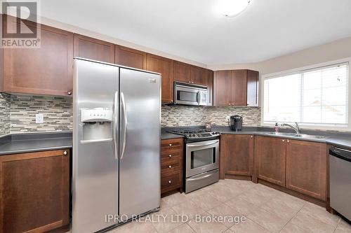 11 Bonavista Drive, Brampton (Credit Valley), ON - Indoor Photo Showing Kitchen With Double Sink