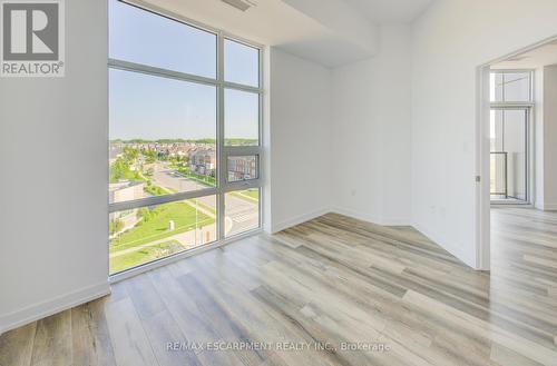 621 - 10 Mallard Trail, Hamilton (Waterdown), ON - Indoor Photo Showing Other Room