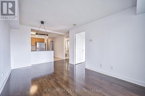 1516 - 31 Bales Avenue, Toronto (Willowdale East), ON - Indoor Photo Showing Kitchen