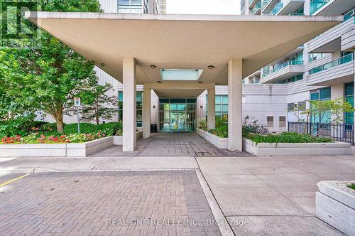 1516 - 31 Bales Avenue, Toronto (Willowdale East), ON - Outdoor With Balcony