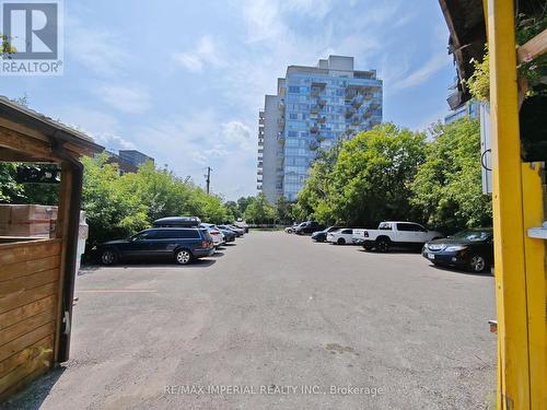 5322 Yonge Street, Toronto (Willowdale West), ON 