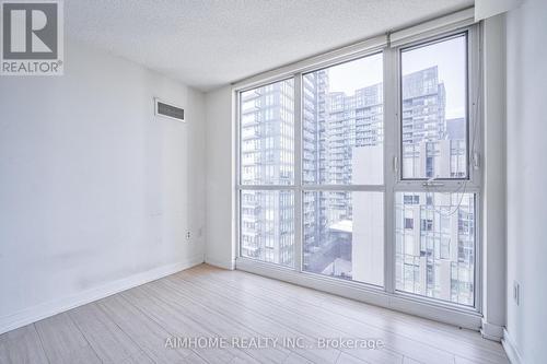 906 - 85 Queens Wharf Road, Toronto (Waterfront Communities), ON - Indoor Photo Showing Other Room