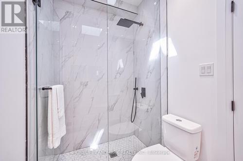 504 Mortimer Avenue, Toronto (Danforth Village-East York), ON - Indoor Photo Showing Bathroom