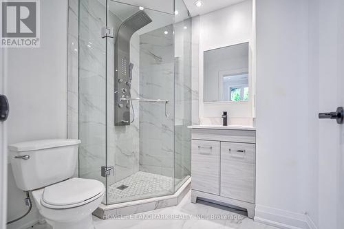 504 Mortimer Avenue, Toronto (Danforth Village-East York), ON - Indoor Photo Showing Bathroom