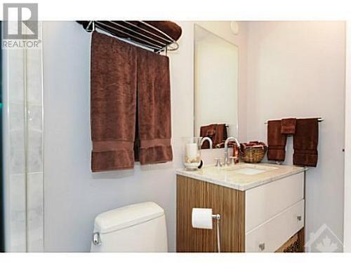 201 Parkdale Avenue Unit#708, Ottawa, ON - Indoor Photo Showing Bathroom