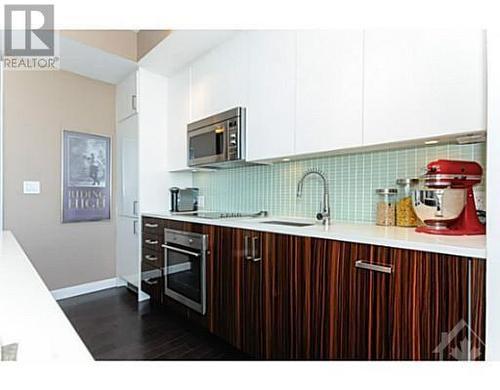 201 Parkdale Avenue Unit#708, Ottawa, ON - Indoor Photo Showing Kitchen