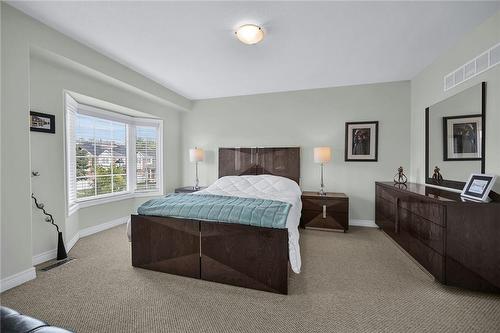 8 Brooking Court, Ancaster, ON - Indoor Photo Showing Bedroom