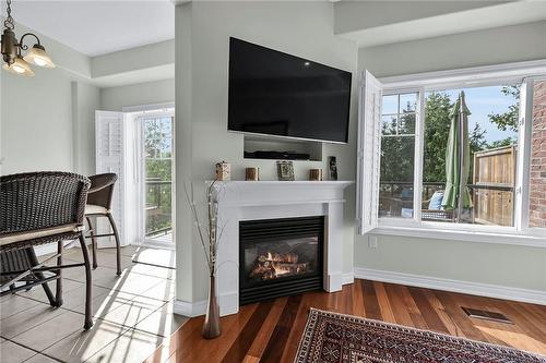 8 Brooking Court, Ancaster, ON - Indoor Photo Showing Living Room With Fireplace