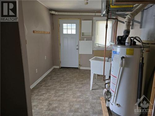 74 Boyce Avenue, Ottawa, ON - Indoor Photo Showing Basement