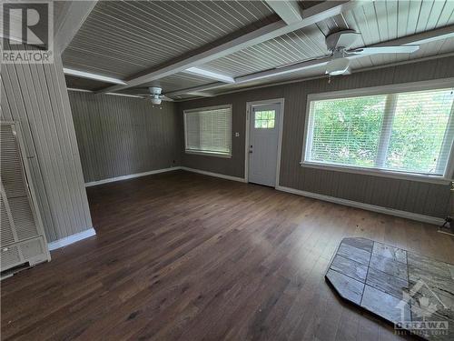 74 Boyce Avenue, Ottawa, ON - Indoor Photo Showing Other Room