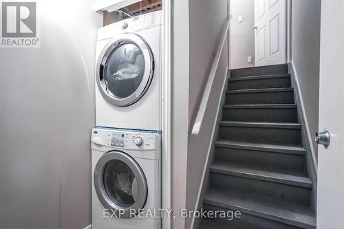 33 Saltspring Drive, Markham (Greensborough), ON - Indoor Photo Showing Laundry Room