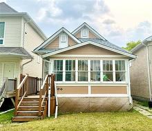 386 Cathedral AVE  Winnipeg, MB R2W 0X8