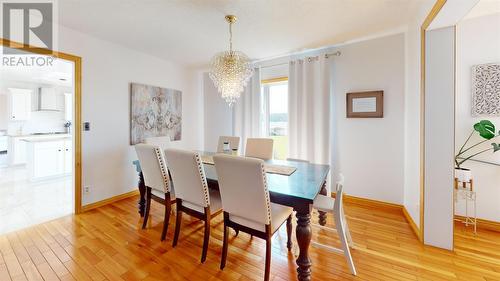 27 Parkshore Dr, Sault Ste. Marie, ON - Indoor Photo Showing Dining Room