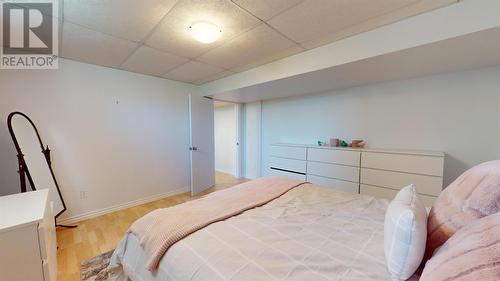 27 Parkshore Dr, Sault Ste. Marie, ON - Indoor Photo Showing Bedroom