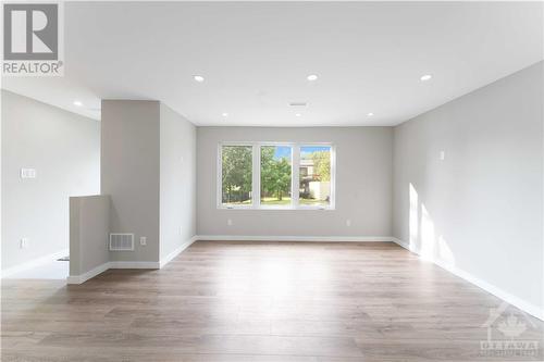 184 Grandview Road, Ottawa, ON - Indoor Photo Showing Other Room