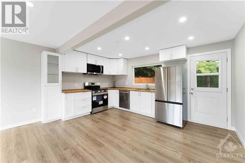 184 Grandview Road, Ottawa, ON - Indoor Photo Showing Kitchen