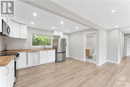 184 Grandview Road, Ottawa, ON - Indoor Photo Showing Kitchen