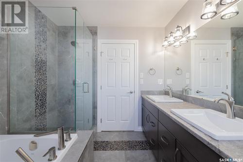 284 Cowan Crescent, Martensville, SK - Indoor Photo Showing Bathroom