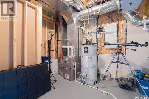 284 Cowan Crescent, Martensville, SK - Indoor Photo Showing Basement