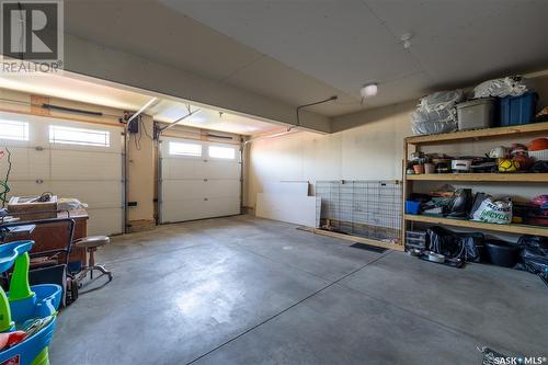 284 Cowan Crescent, Martensville, SK - Indoor Photo Showing Garage