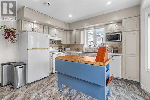 52 Firdale Drive, St. John'S, NL - Indoor Photo Showing Kitchen