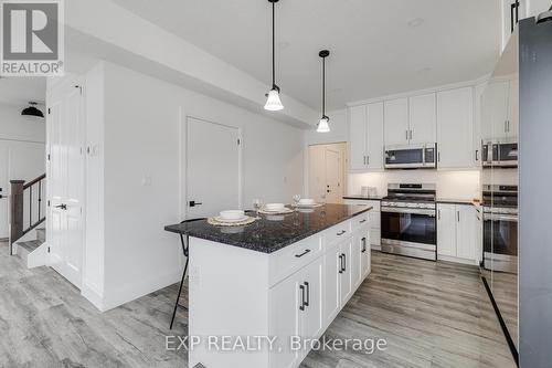 144 Pugh Street, Perth East (44 - Milverton), ON - Indoor Photo Showing Kitchen With Upgraded Kitchen