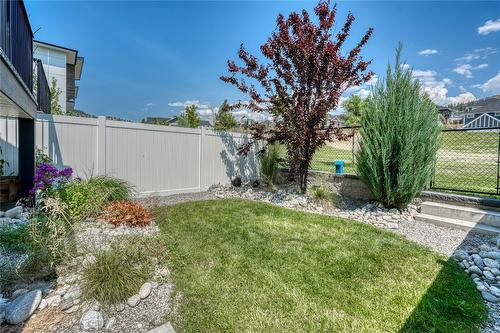 102-993 Antler Drive, Penticton, BC - Outdoor