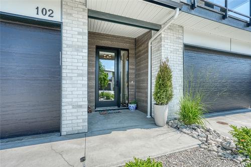 102-993 Antler Drive, Penticton, BC - Outdoor